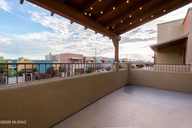 453 E Croydon Park Road, Tucson, AZ 85704