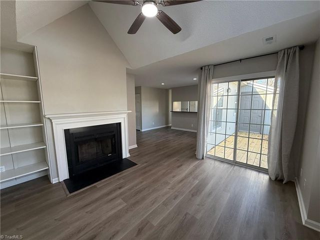 4001 Whirlaway Court G, Clemmons, NC 27012