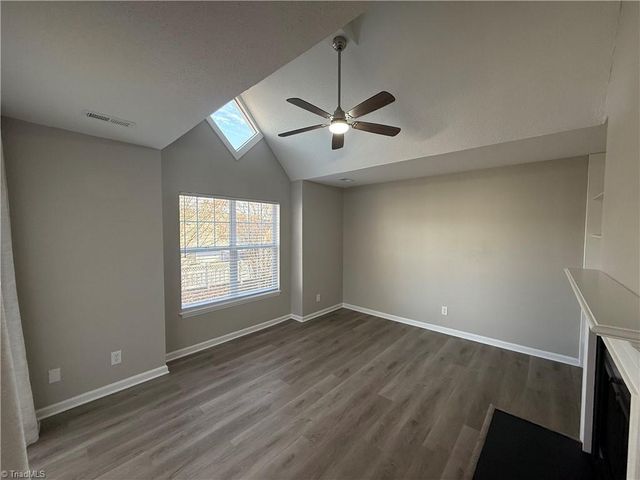 4001 Whirlaway Court G, Clemmons, NC 27012