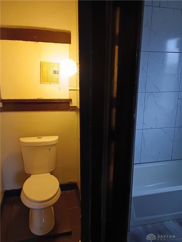 140 S Terry Street, Dayton, OH 45403