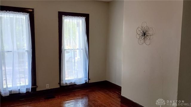 140 S Terry Street, Dayton, OH 45403