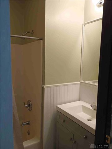 140 S Terry Street, Dayton, OH 45403