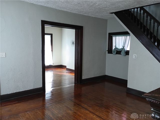 140 S Terry Street, Dayton, OH 45403
