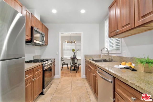 11250 Mississippi Avenue, Los Angeles, CA 90025