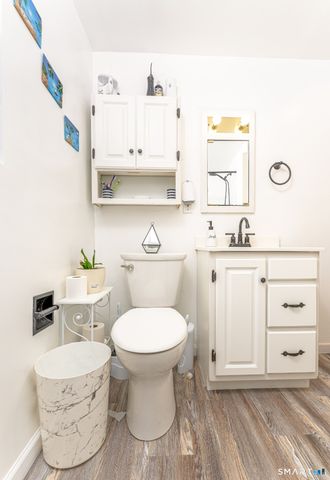 136 Pearl Lake Road, Waterbury, CT 06706