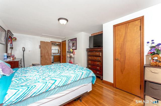 136 Pearl Lake Road, Waterbury, CT 06706