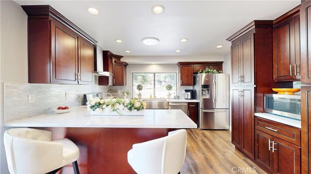 945 Pebble Beach, Upland, CA 91784