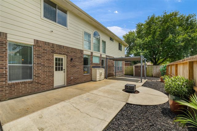 20735 Deauville Drive, Spring, TX 77388