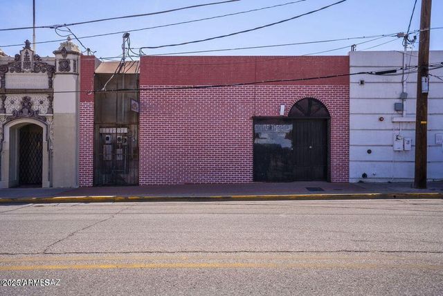 65 N GRAND Avenue, Nogales, AZ 85621