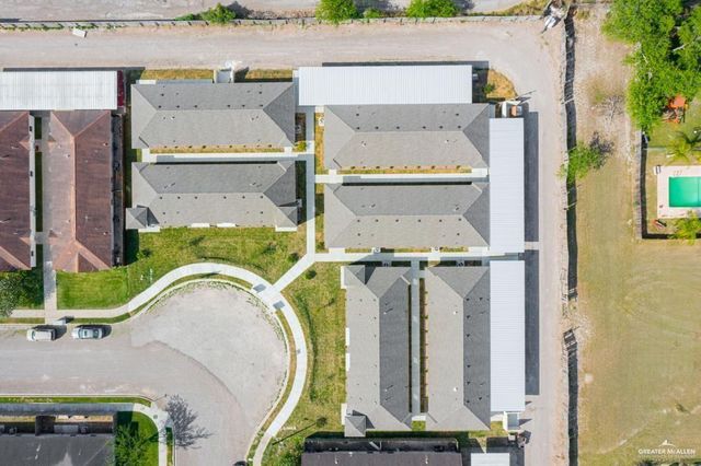 1040 English Avenue, Edinburg, TX 78541