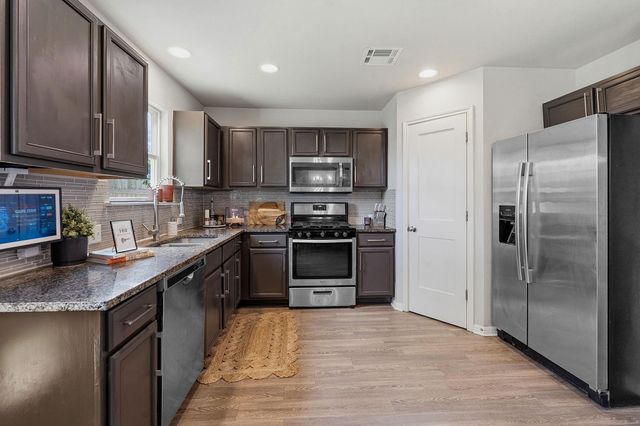 162 Friendship Oak DR, San Marcos, TX 78666