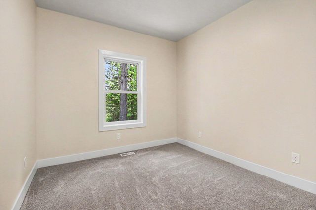 4410 N Pine Avenue, Mears, MI 49436