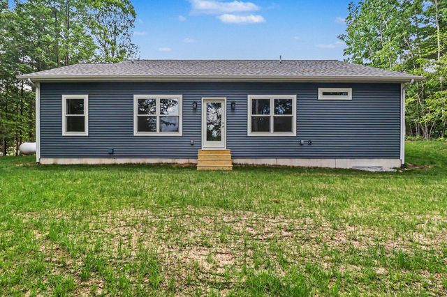 4410 N Pine Avenue, Mears, MI 49436