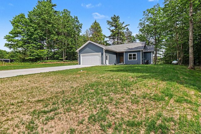 4410 N Pine Avenue, Mears, MI 49436