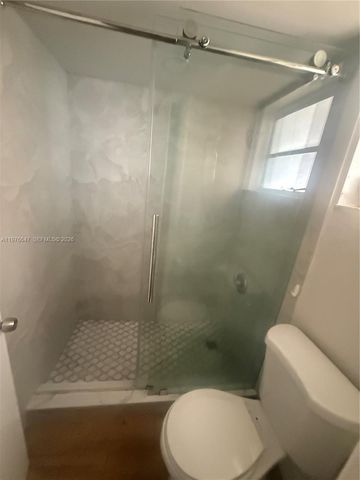 8820 Fontainebleau Blvd 302, Miami, FL 33172