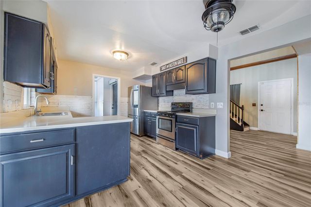 709 HIGHLANDS AVENUE, Dundee, FL 33838