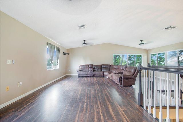 709 HIGHLANDS AVENUE, Dundee, FL 33838