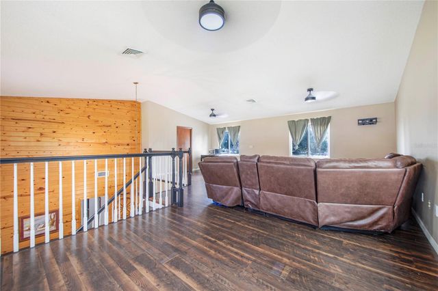 709 HIGHLANDS AVENUE, Dundee, FL 33838