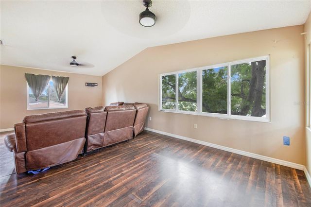 709 HIGHLANDS AVENUE, Dundee, FL 33838