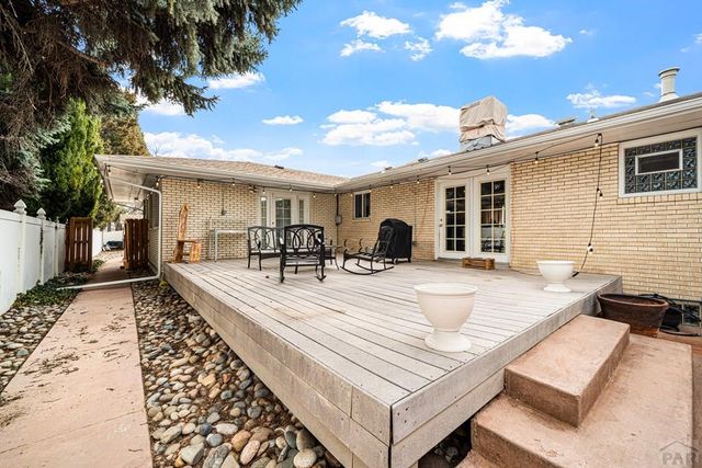 39 Dartmouth Ave, Pueblo, CO 81005