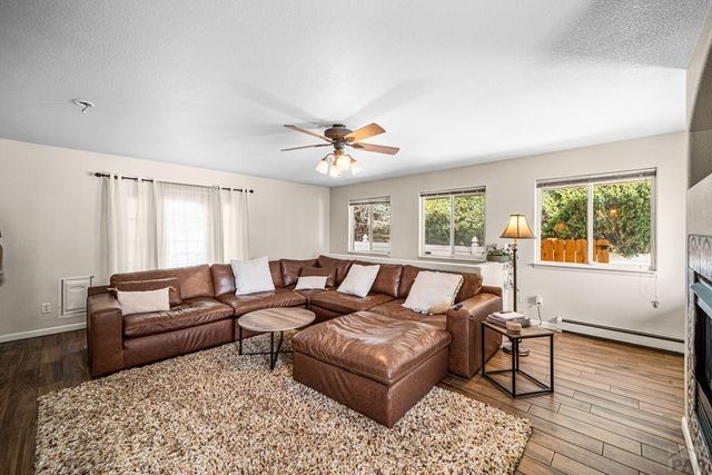 39 Dartmouth Ave, Pueblo, CO 81005