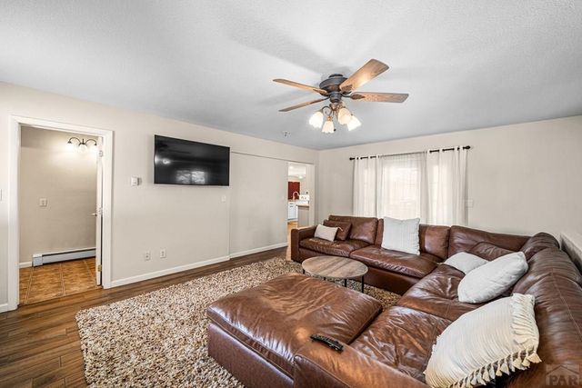 39 Dartmouth Ave, Pueblo, CO 81005