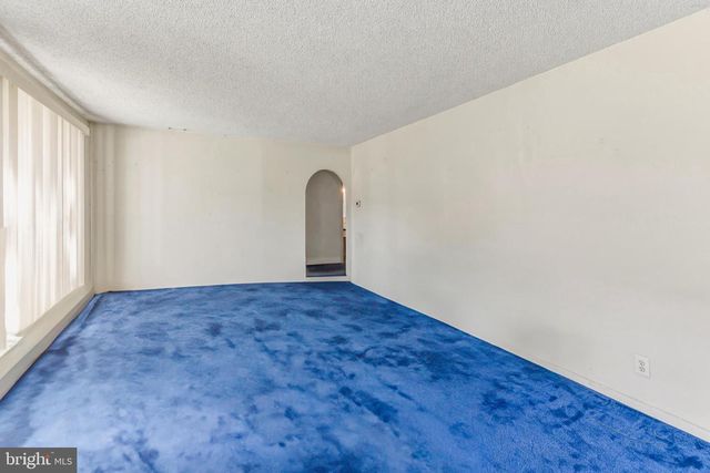 1130 RED BANK AVE, West Deptford, NJ 08086