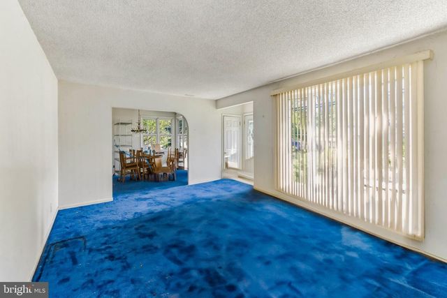 1130 RED BANK AVE, West Deptford, NJ 08086