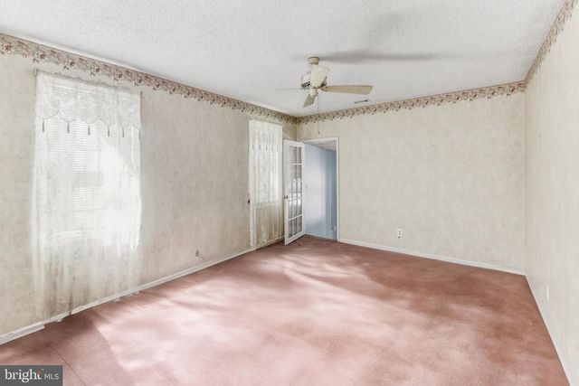 1130 RED BANK AVE, West Deptford, NJ 08086