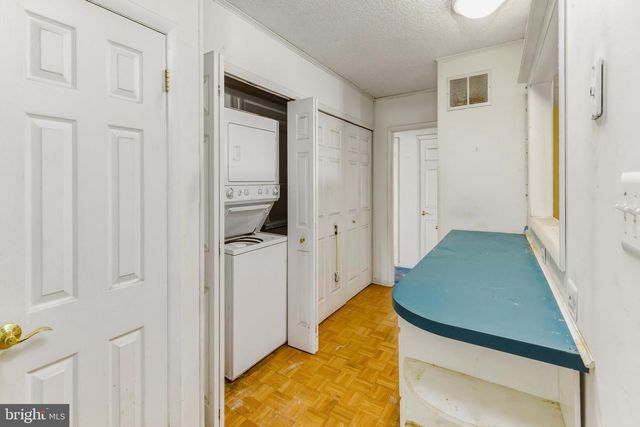 1130 RED BANK AVE, West Deptford, NJ 08086