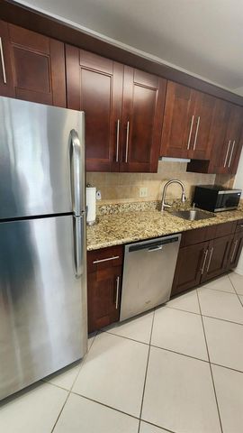 2311 N Congress Avenue 16, Boynton Beach, FL 33436