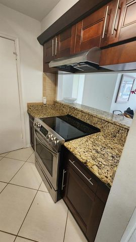 2311 N Congress Avenue 16, Boynton Beach, FL 33436