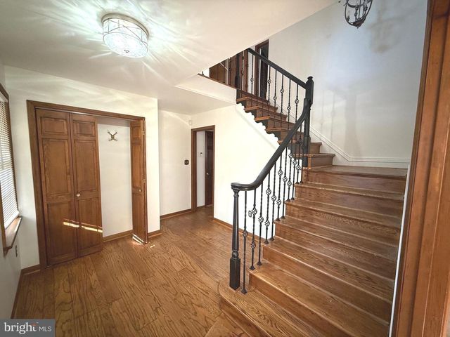 9608 BURKE VIEW AVE, Burke, VA 22015