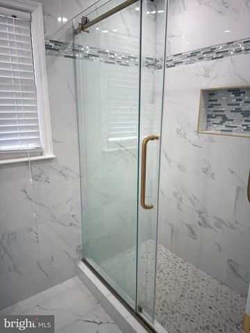 9608 BURKE VIEW AVE, Burke, VA 22015