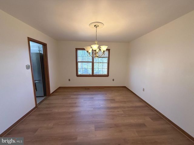 9608 BURKE VIEW AVE, Burke, VA 22015