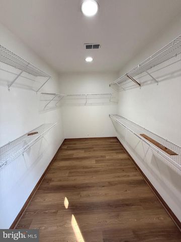 9608 BURKE VIEW AVE, Burke, VA 22015