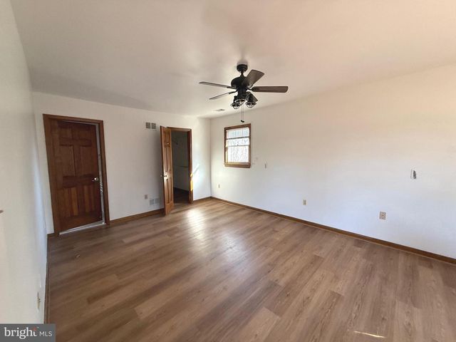 9608 BURKE VIEW AVE, Burke, VA 22015