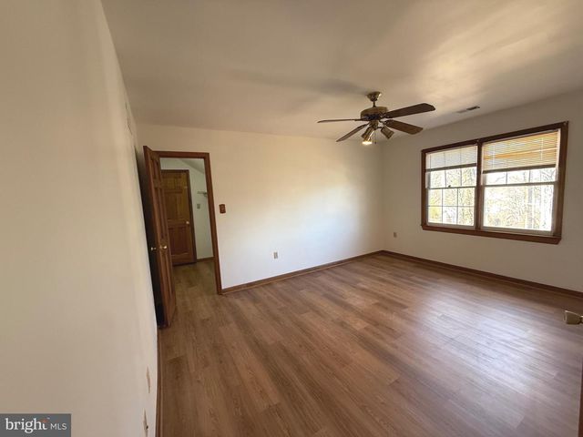 9608 BURKE VIEW AVE, Burke, VA 22015