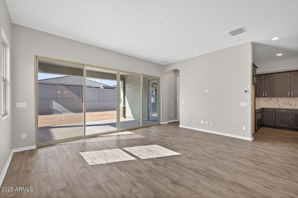 Image 8 of property listing at 3191 W Santa Rosa Road, San Tan Valley, AZ 85144