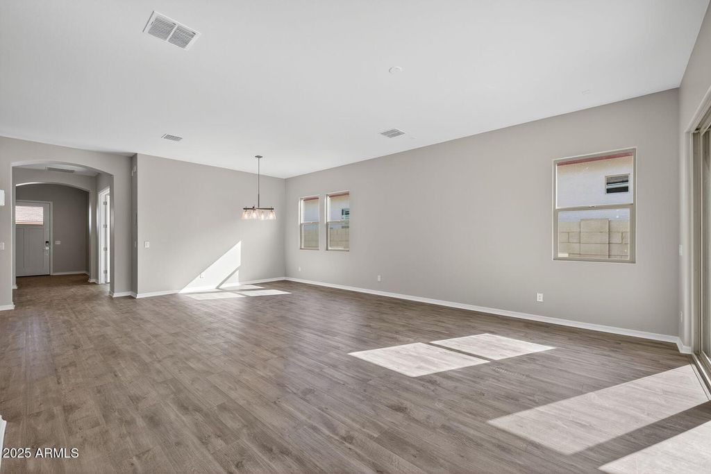 Image 9 of property listing at 3191 W Santa Rosa Road, San Tan Valley, AZ 85144
