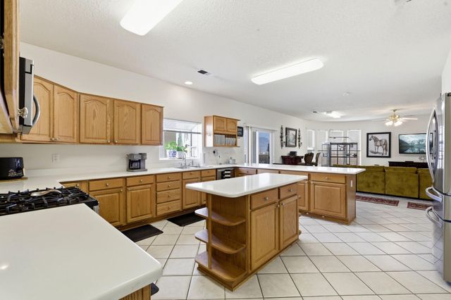 4613 Cactus Avenue NW, Albuquerque, NM 87114