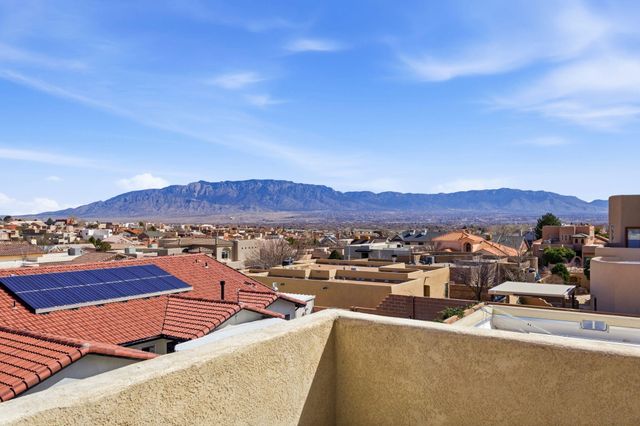 4613 Cactus Avenue NW, Albuquerque, NM 87114