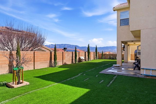 4613 Cactus Avenue NW, Albuquerque, NM 87114