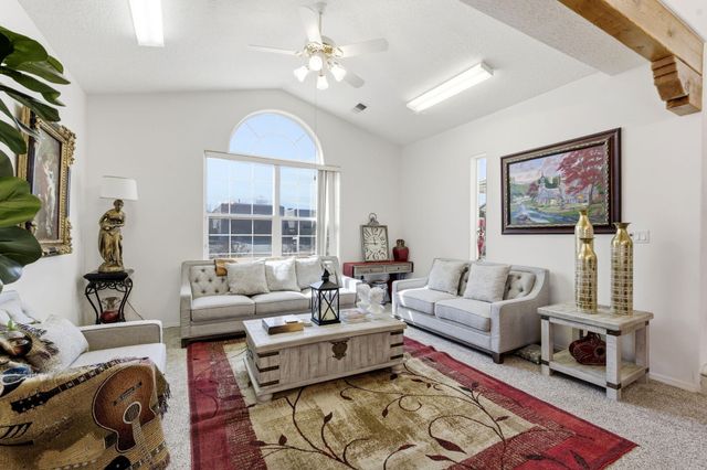 4613 Cactus Avenue NW, Albuquerque, NM 87114