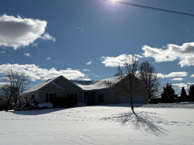 10289 Lee Road, Grass Lake, MI 49240