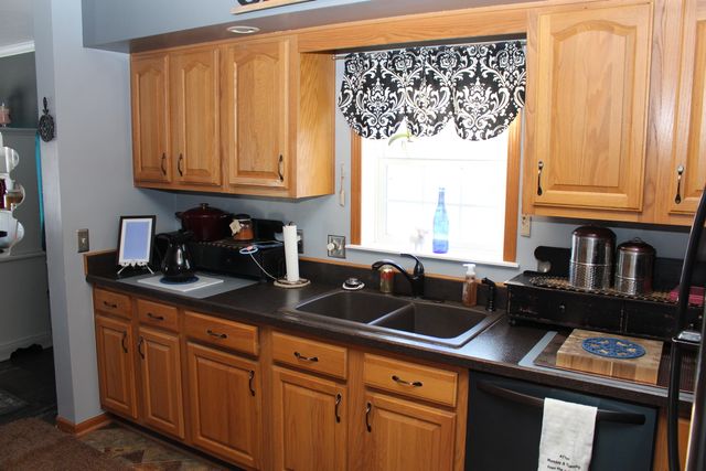 10289 Lee Road, Grass Lake, MI 49240