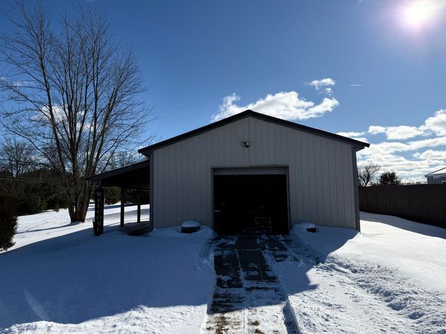 10289 Lee Road, Grass Lake, MI 49240