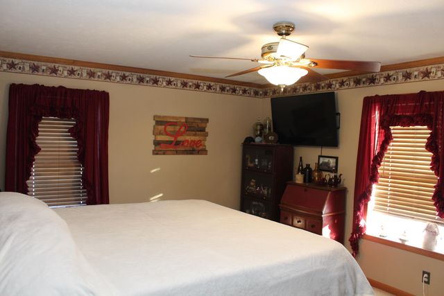 10289 Lee Road, Grass Lake, MI 49240