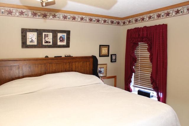 10289 Lee Road, Grass Lake, MI 49240