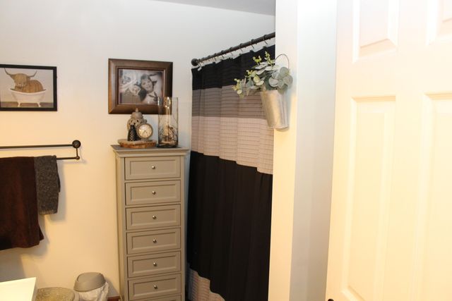 10289 Lee Road, Grass Lake, MI 49240